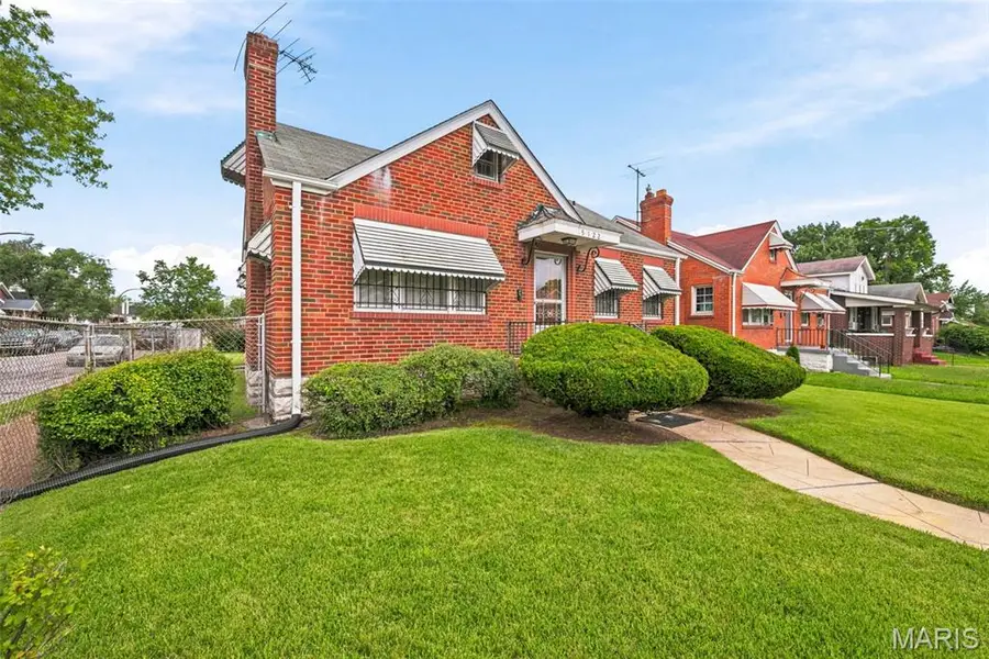 5122 Aubert Avenue, Saint Louis, MO 63115 - #2