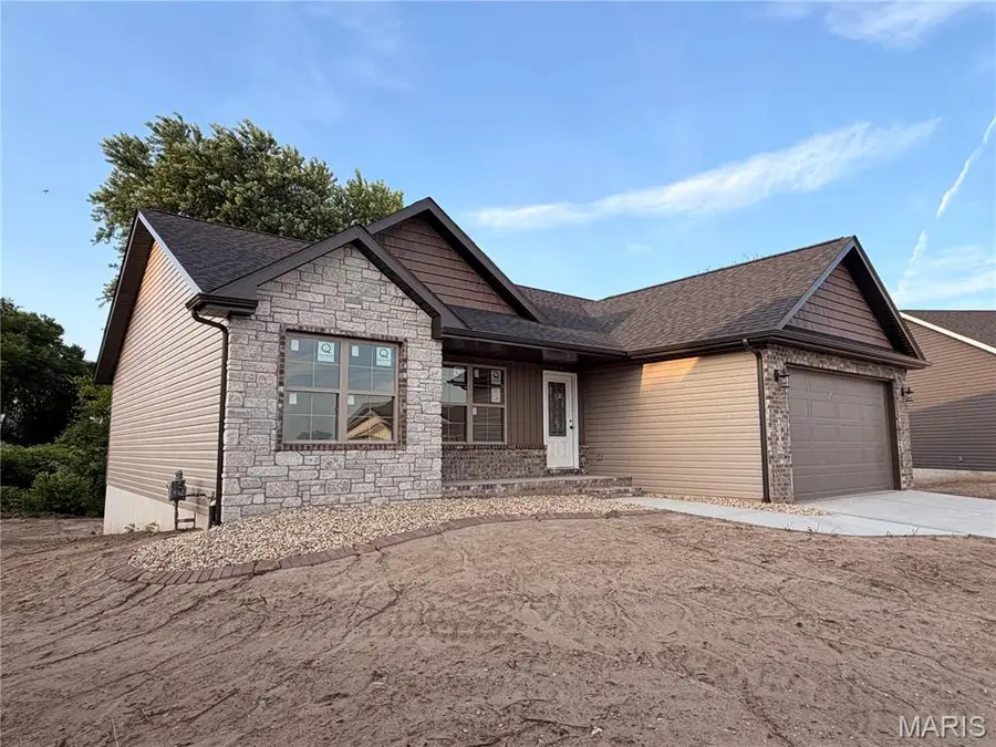 2829 Beth Ann Court, Pontoon Beach, IL 62040 - #2