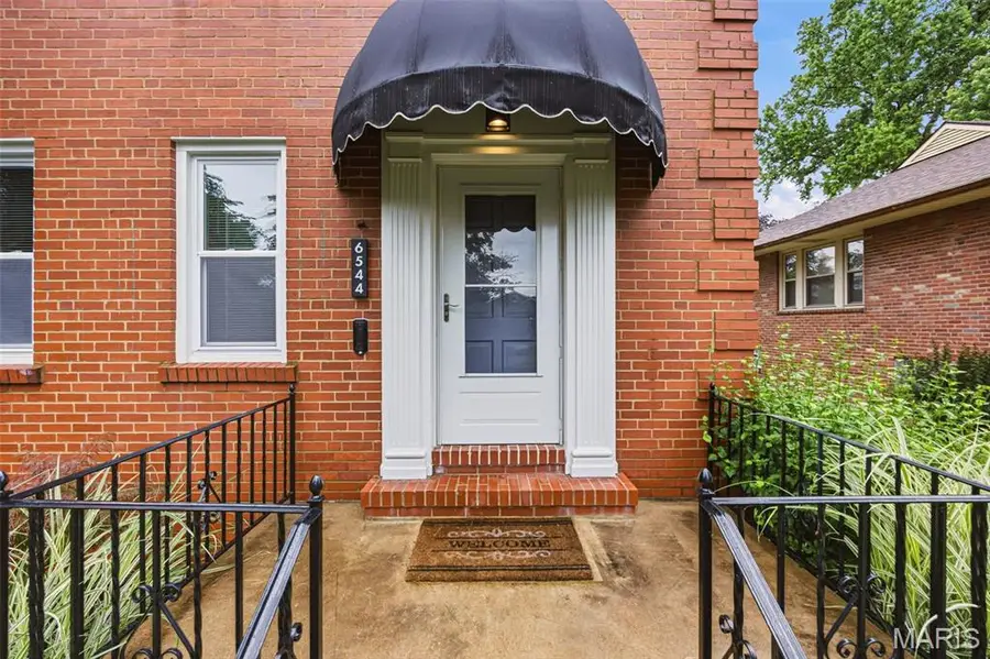 6544 Marquette Avenue, Saint Louis, MO 63139 - #2