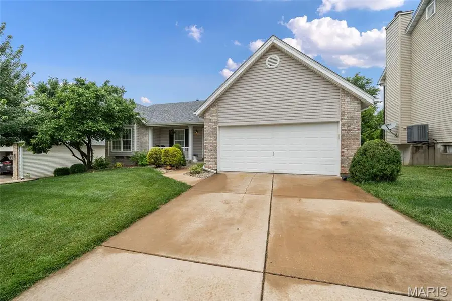 26 Docs Court, Saint Charles, MO 63303 - #2