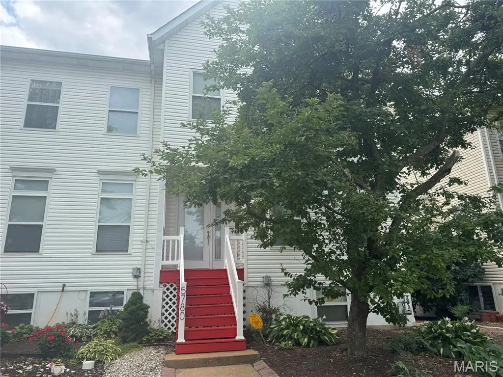 5780 Westminster Place, Saint Louis, MO 63112 - #1