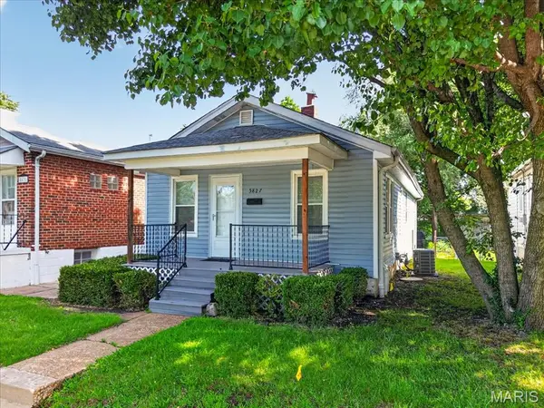 5827 W Park Avenue, St Louis, MO 63110