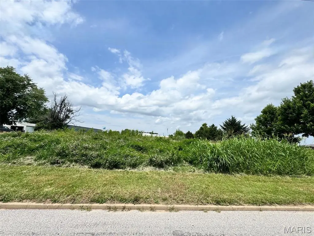 401 Brown Road, Saint Peters, MO 63376 - #1