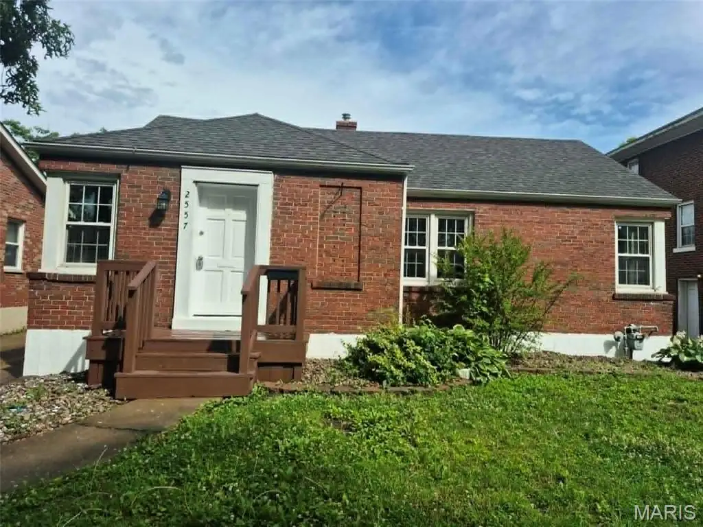 2557 Edison Avenue, Granite City, IL 62040 - #1
