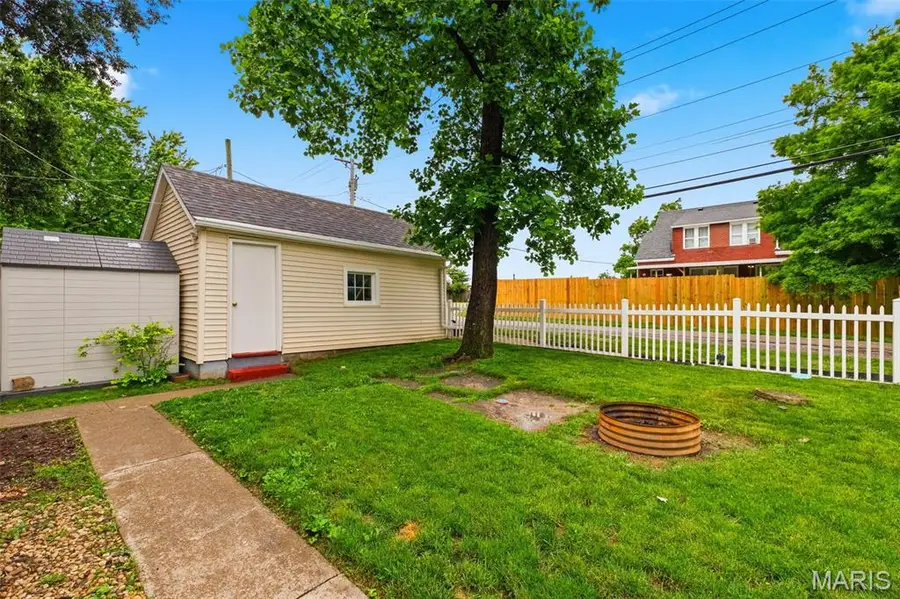 411 Cherry Lane, Warrenton, MO 63383 - #3