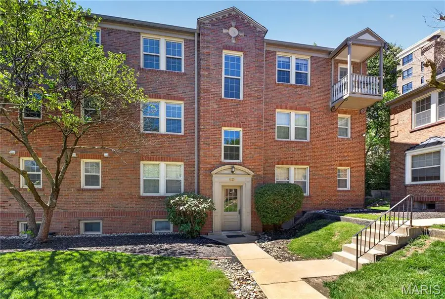 827 Westwood Drive #2E, Clayton, MO 63105 - #3