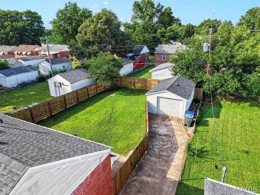 4317 Sunshine Drive, Saint Louis, MO 63116 - #3