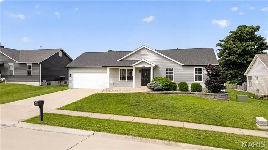 124 Brookshire Creek Drive, Wentzville, MO 63385 - #3