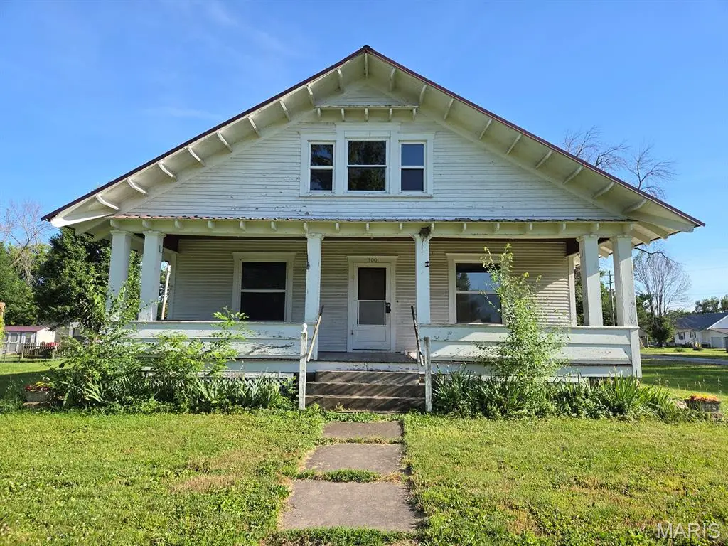 300 E Quincy Street, Lewistown, MO 63452 - #1