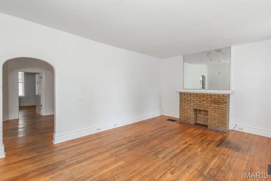 3957 Humphrey Street, Saint Louis, MO 63116 - #3