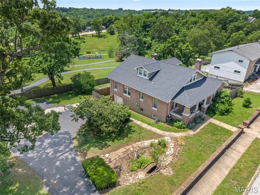 807 W Miller Street, De Soto, MO 63020 - #3