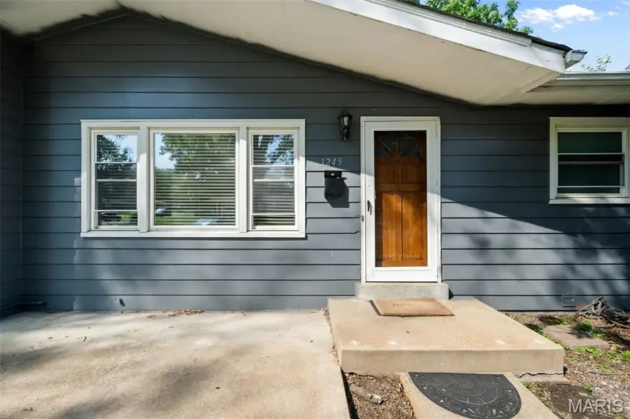 1245 Lindsay Lane, Florissant, MO 63031 - #3
