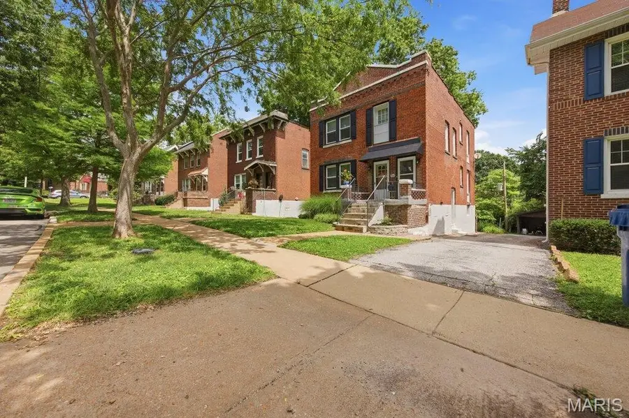 7727 Arthur Avenue, Richmond Heights, MO 63117 - #3