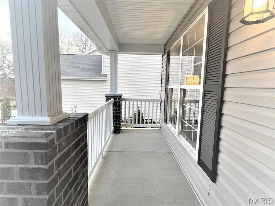 231 Burrograss Drive, Wentzville, MO 63385 - #2