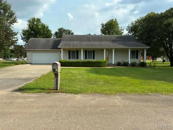 910 W Kennedy Avenue, Bernie, MO 63822