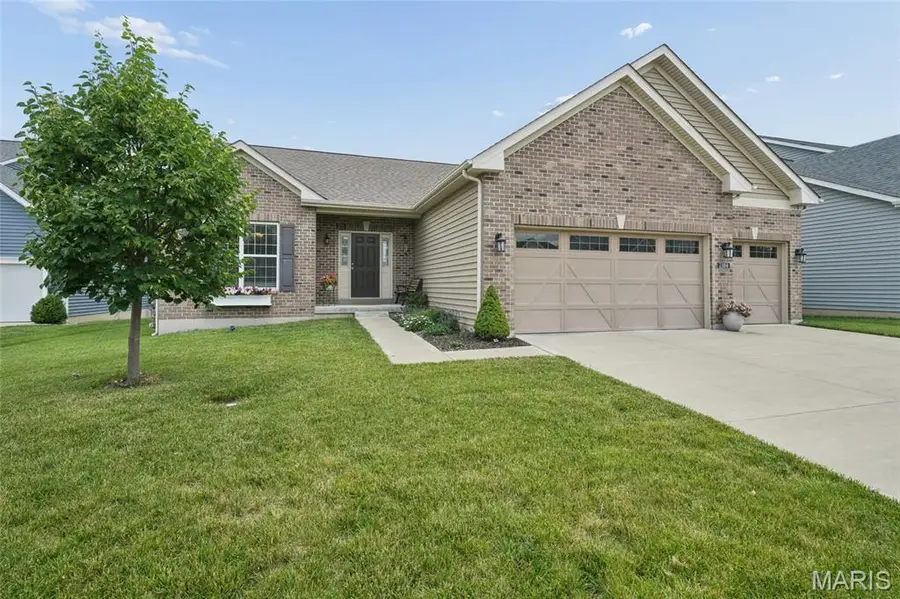 2384 Chemin Avenue, Saint Charles, MO 63301 - #2
