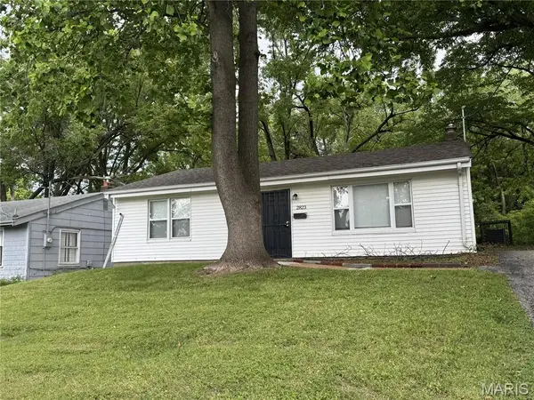 2823 Meadowlark Avenue, St Louis, MO 63136