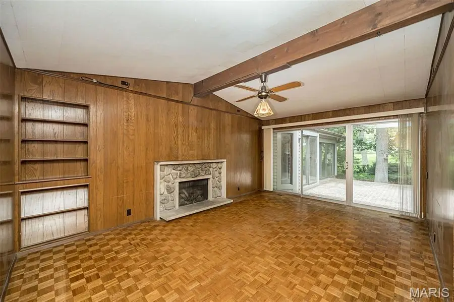 425 Kenilworth Lane, Ballwin, MO 63011 - #3
