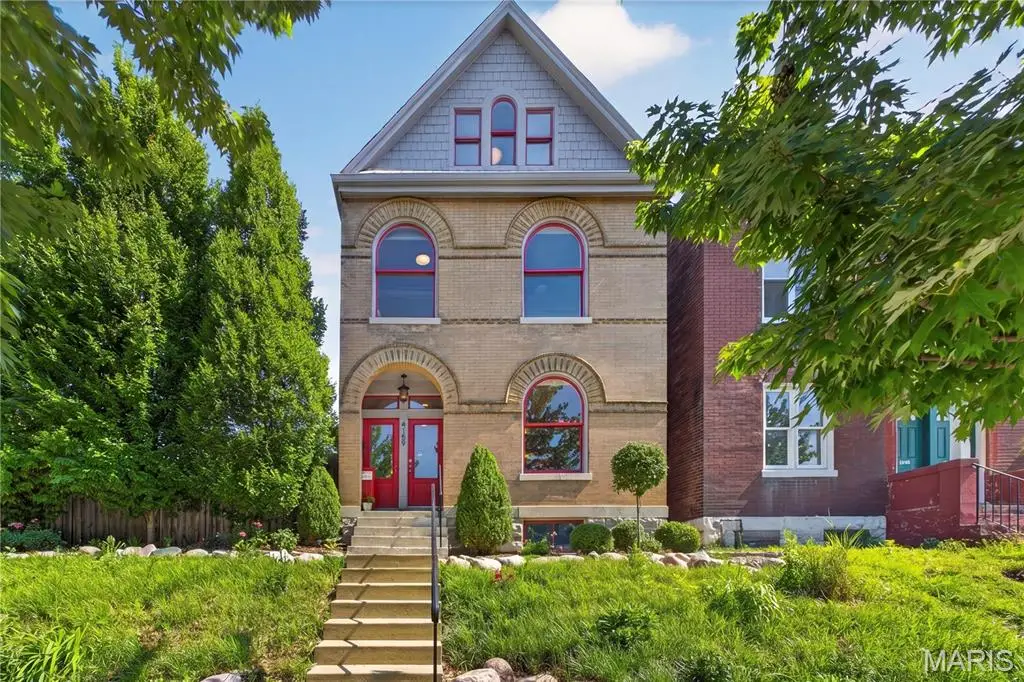 4159 Mcree Avenue, Saint Louis, MO 63110 - #1