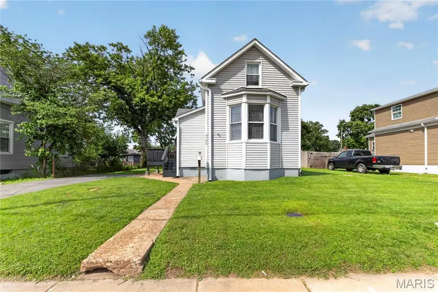 4708 Hannover Avenue, Saint Louis, MO 63123 - #2