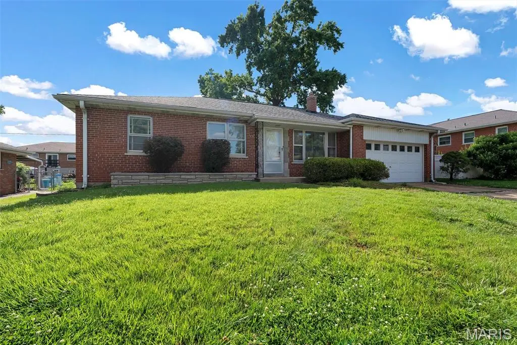9909 Musick Avenue, Saint Louis, MO 63123 - #1