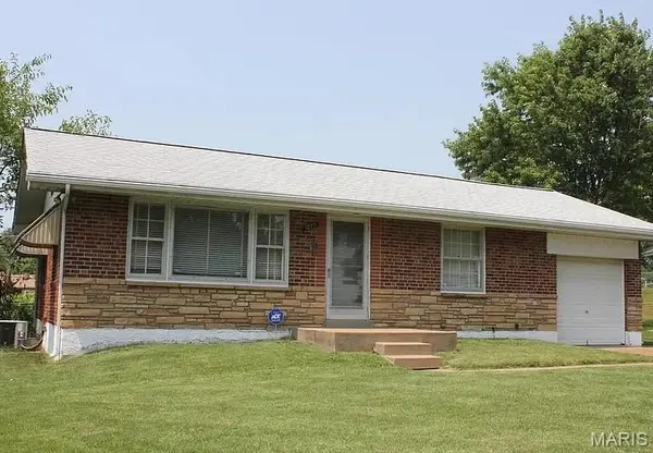 1277 Admiral Drive, St Louis, MO 63137
