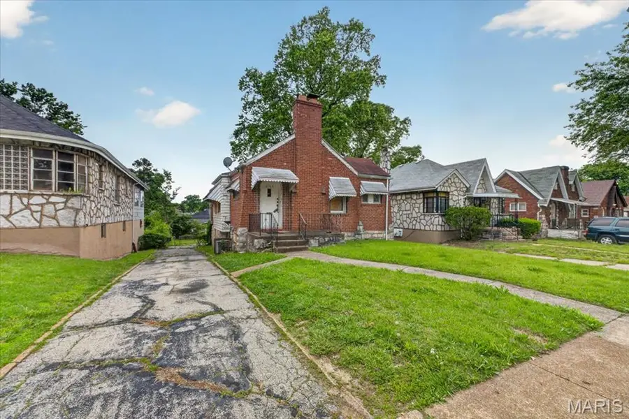 6764 Edison Avenue, Velda Village Hills, MO 63121 - #3