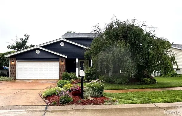4320 Grand Marnier Drive, St Louis, MO 63129