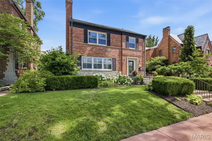 6551 Itaska Street, Saint Louis, MO 63109 - #3