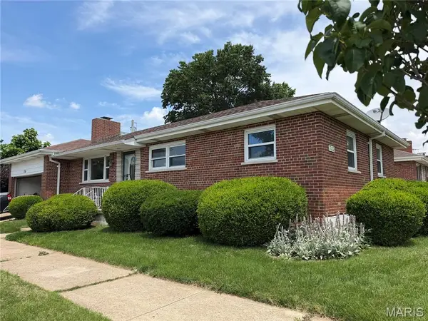 7153 Whaley Place, St Louis, MO 63116