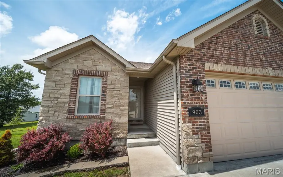 903 Q Avenue, Saint Clair, MO 63077 - #2