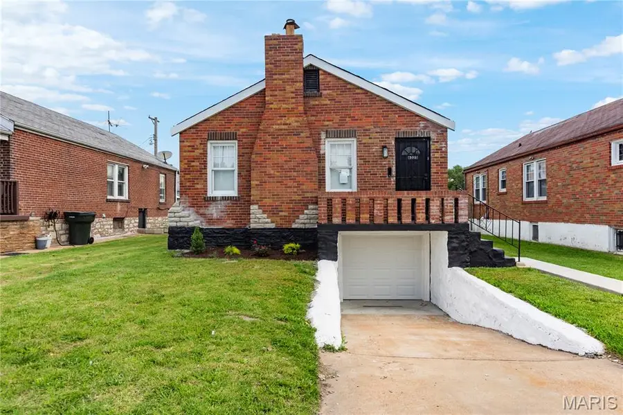 6325 Stratford Avenue, Saint Louis, MO 63120 - #2