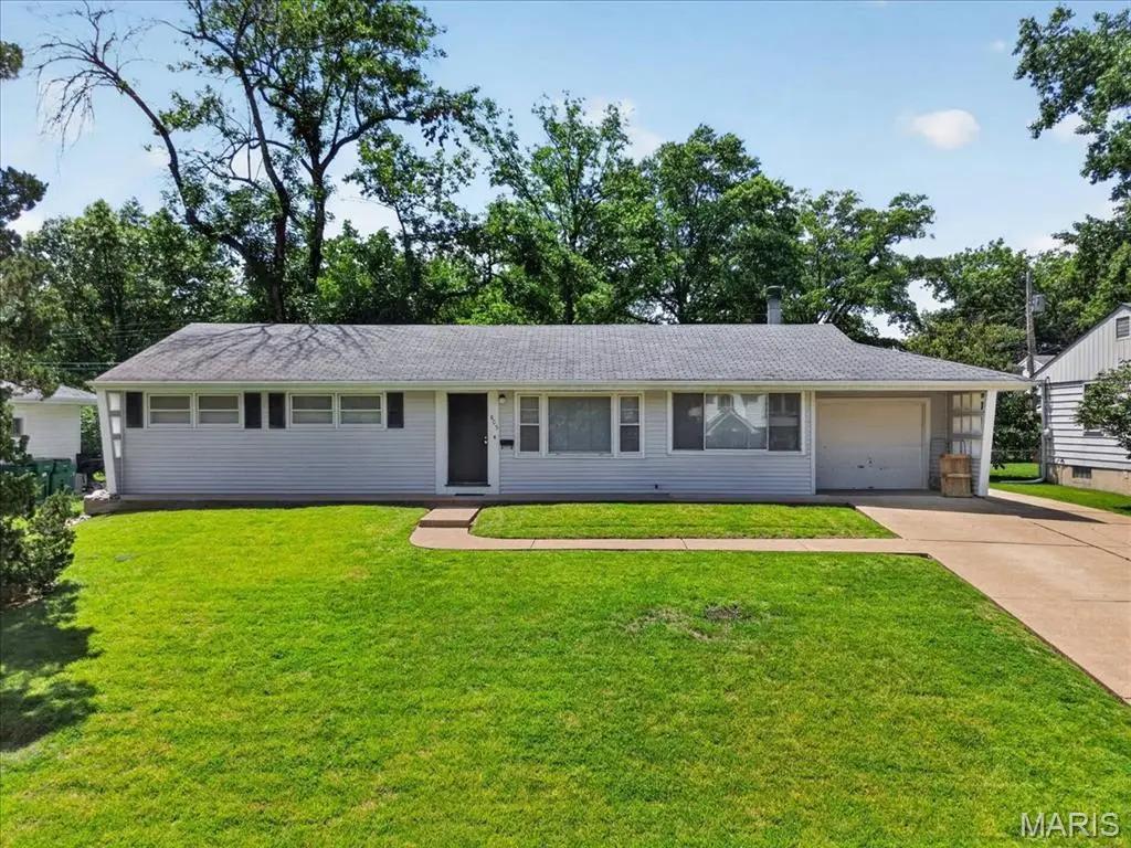 805 Brookridge Drive, Saint Louis, MO 63119 - #1