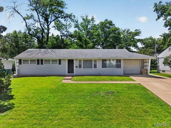 805 Brookridge Drive, St Louis, MO 63119