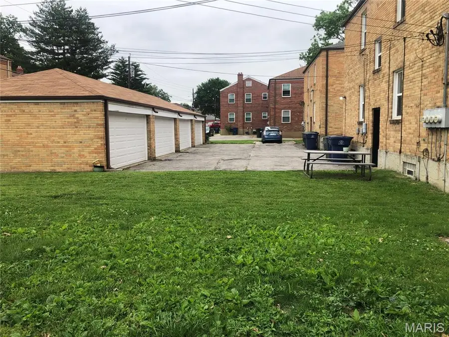 7128 Jamieson Avenue, Saint Louis, MO 63109 - #3