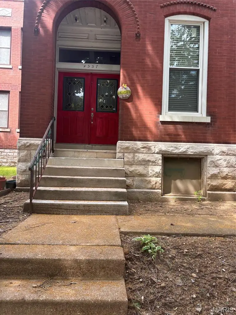 4557 Arco Avenue, Saint Louis, MO 63110 - #2