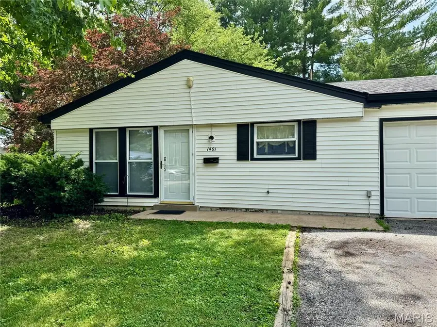 1401 Peace Drive, Belleville, IL 62220 - #3