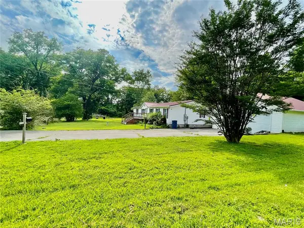 108 W Ash Street, Scott City, MO 63780