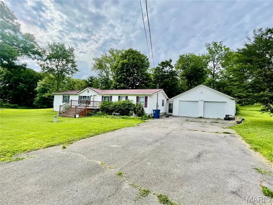 108 W Ash Street, Scott City, MO 63780 - #2