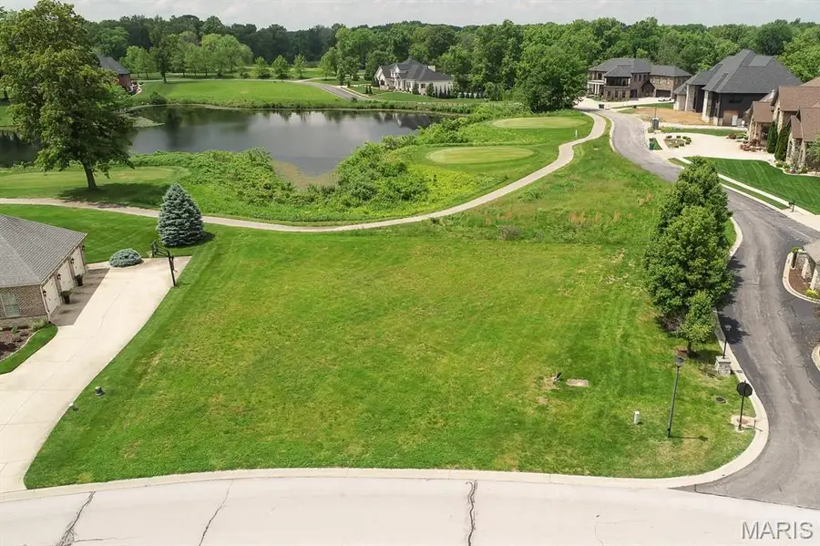 305 Forest Oaks Drive, Caseyville, IL 62232 - #2