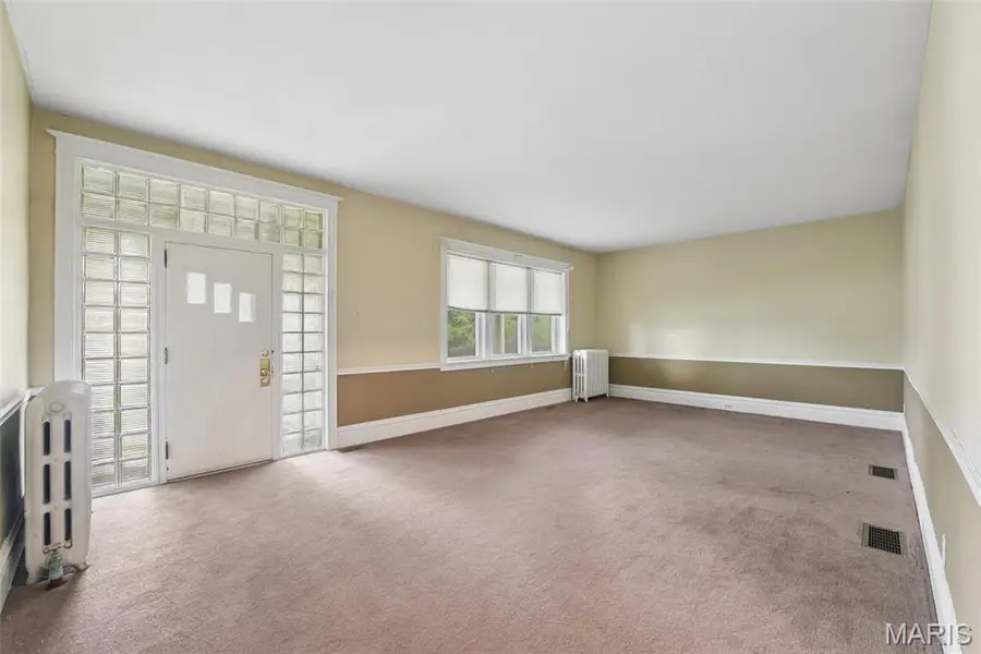 2655 Parker Road, Florissant, MO 63033 - #2