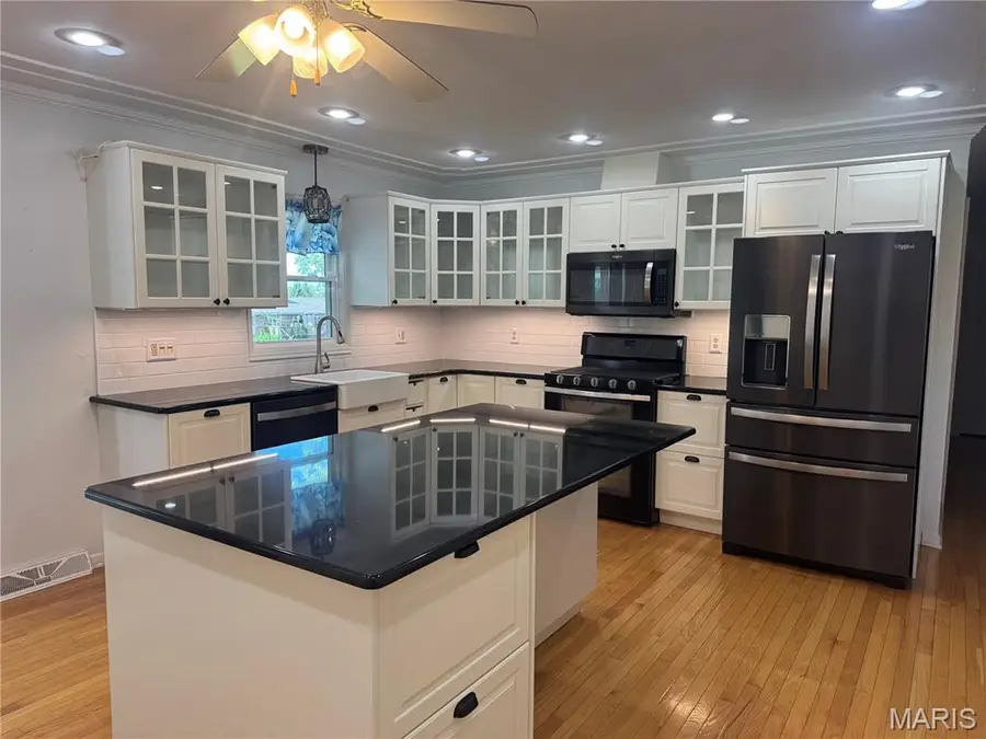 4114 W Ely Road, Hannibal, MO 63401 - #3