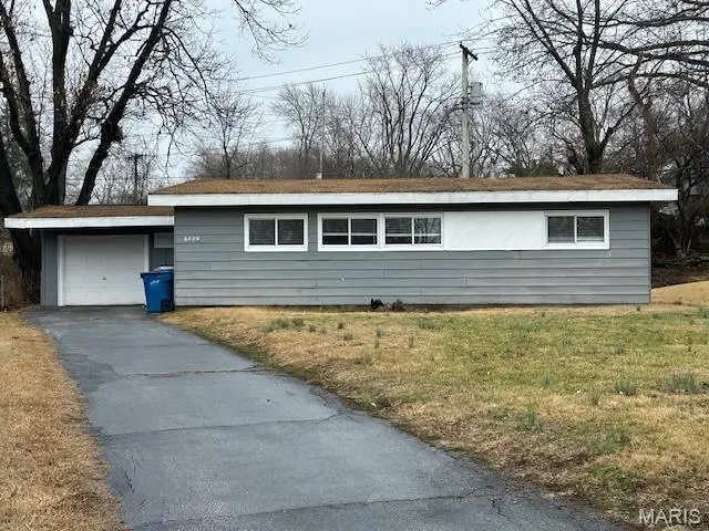 6826 Friarwood Drive, Berkeley, MO 63134 - #1