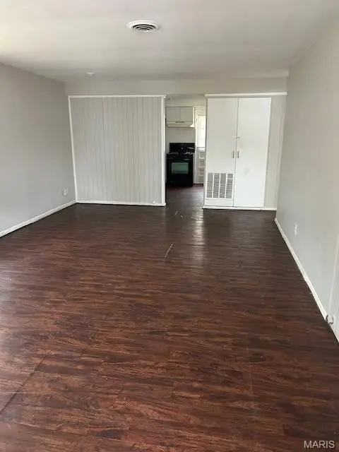 6826 Friarwood Drive, Berkeley, MO 63134 - #3