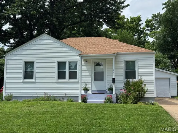 115 Derhake Road, Florissant, MO 63031