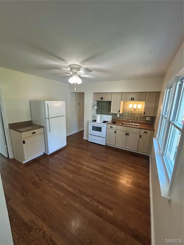 115 Derhake Road, Florissant, MO 63031 - #3