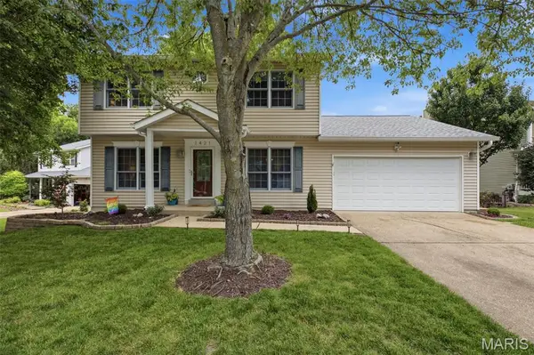 1421 Briarcreek Drive, Kirkwood, MO 63122