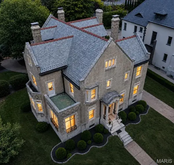 3523 Longfellow Boulevard, St Louis, MO 63104