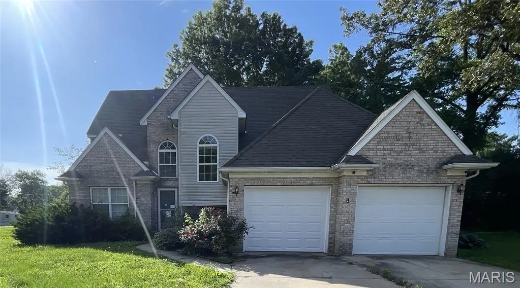 2 Highland Drive, Belleville, IL 62226 - #1