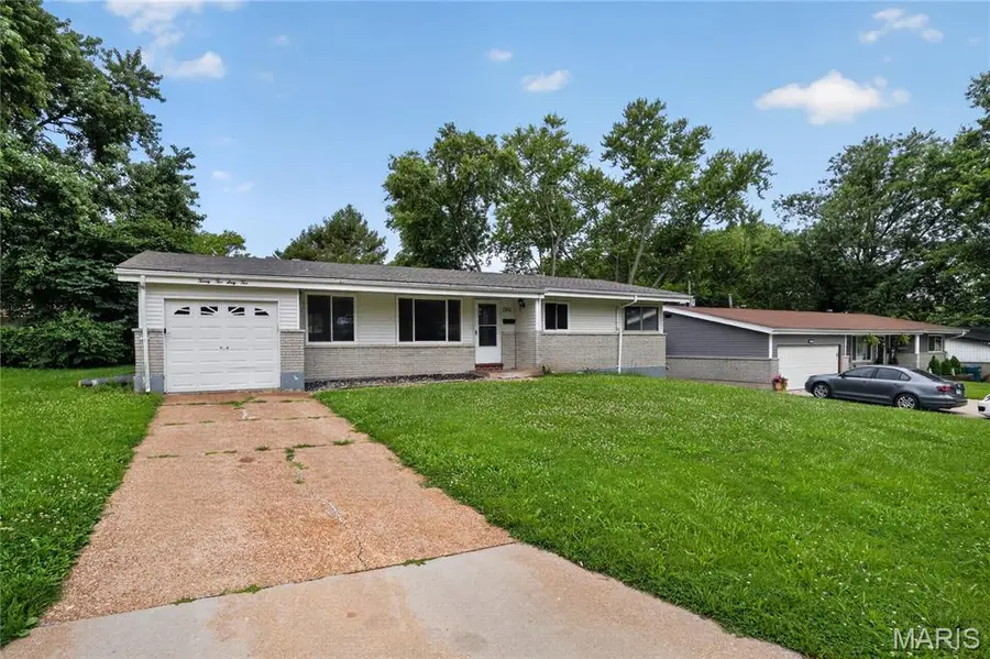 2262 Crandel Drive, Saint Louis, MO 63136 - #2